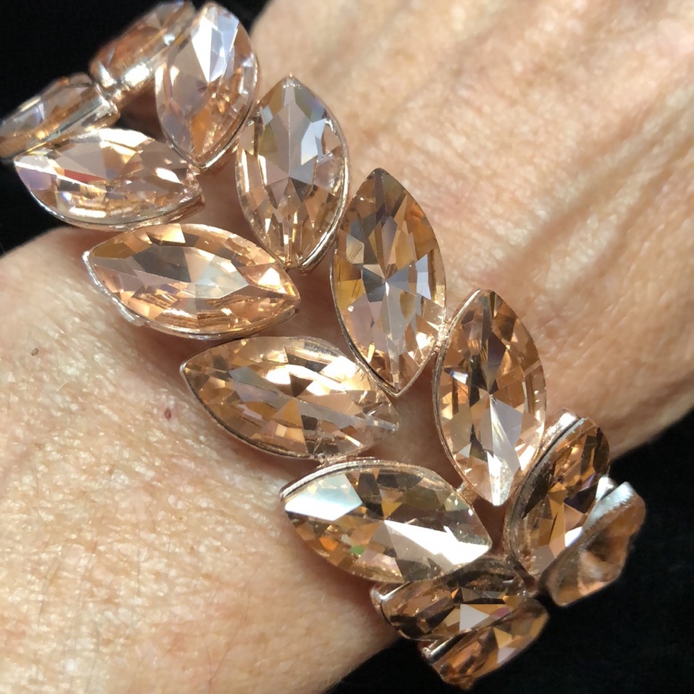 RoseGold Bag-get Stretch Bracelet with a Blush Pink, Even Peachy Apricot Tone